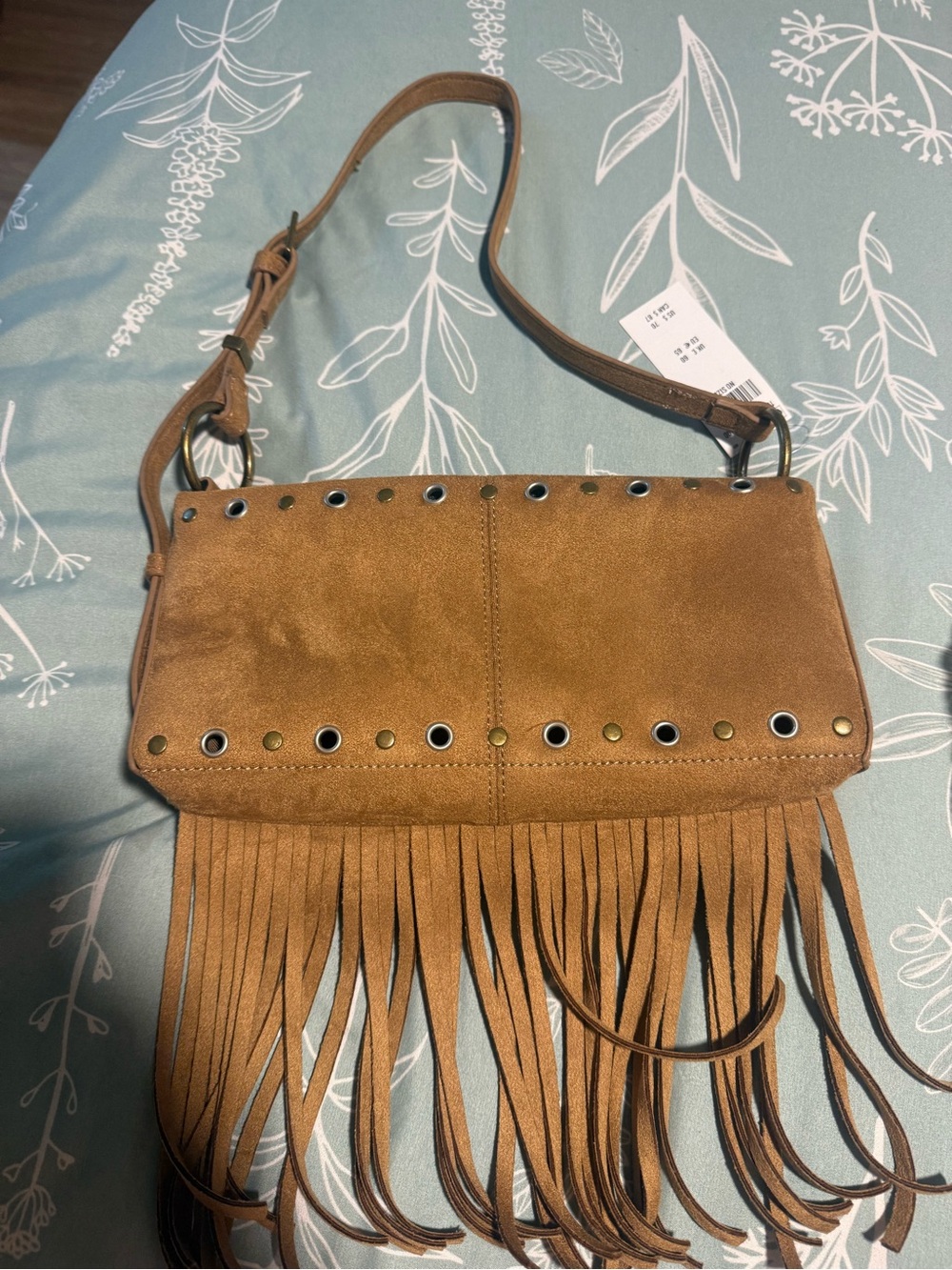Fringe shoulder Bag in Tan